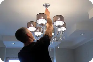 Установка люстры