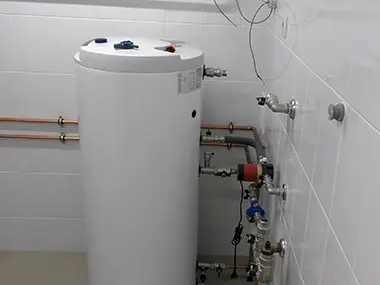 Установка напольного бойлера